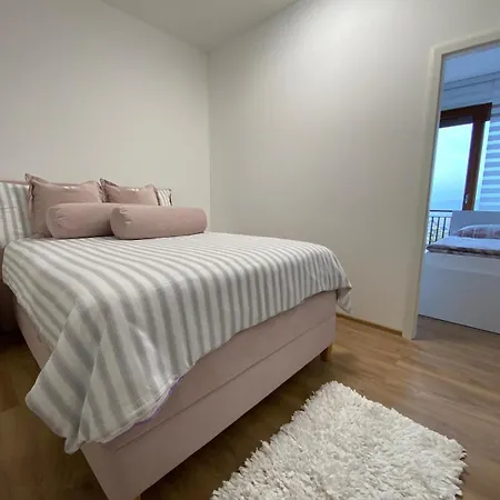 Andela Apartament Kupres (Canton 10)